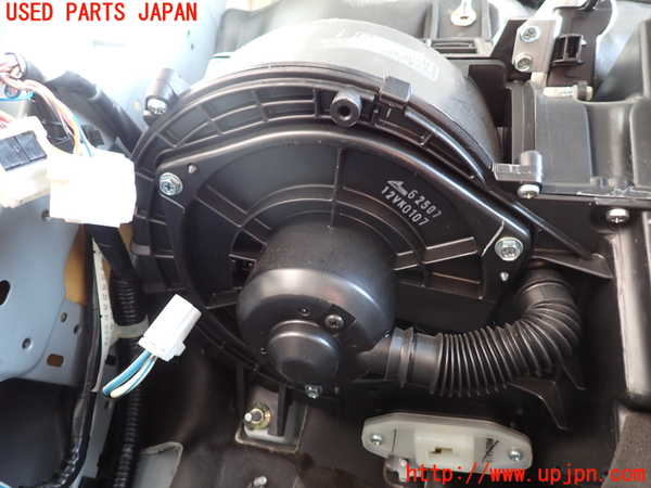 2UPJ-9235966081]セフィーロ(A33)エバポレーター1 中古_2