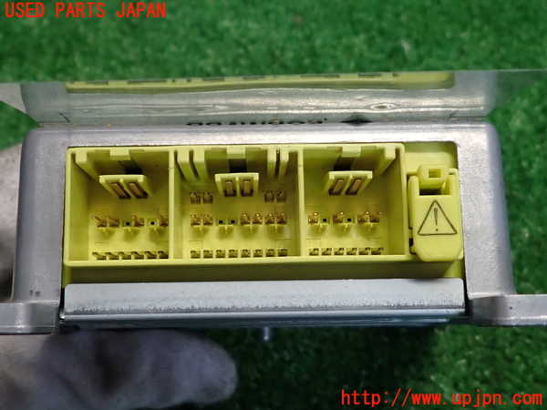 2UPJ-9235966145]セフィーロ(A33)エアバッグコンピューター 中古_5