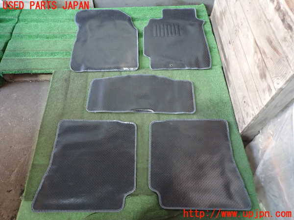 2UPJ-9235967800]セフィーロ(A33)フロアマット 中古_2