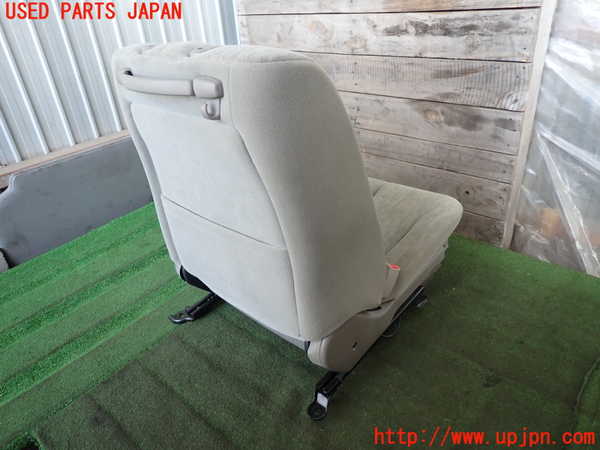 2UPJ-9235967065]セフィーロ(A33)助手席シート 中古_2