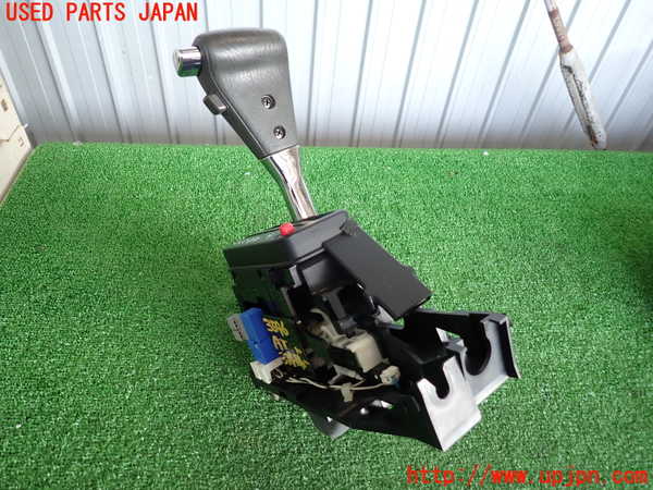 2UPJ-9235967555]セフィーロ(A33)ATシフトレバー 中古_2
