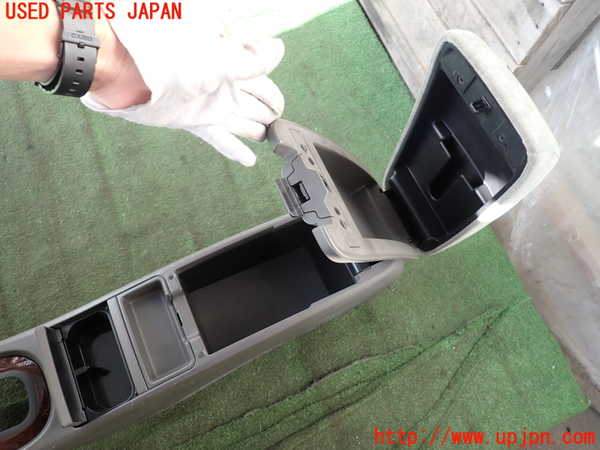 2UPJ-9235967540]セフィーロ(A33)センターコンソール 中古_3