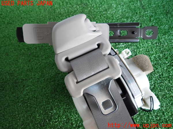 2UPJ-9235967075]セフィーロ(A33)助手席シートベルト 中古_3