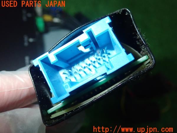 3UPJ=9235970578]ベンツ S350(221057 W221)三菱電機 地デジチューナー TU-300D リモコン付き 中古_4