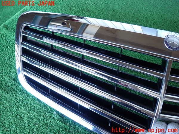 2UPJ-9235971050]ベンツ S350(221057)(W221)ラジエターグリル 中古_2