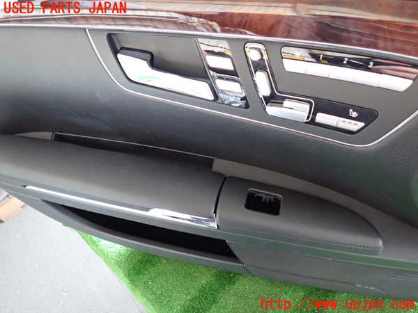 2UPJ-9235971264]ベンツ S350(221057)(W221)左前ドア内張り 中古_3