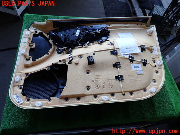 2UPJ-9235971264]ベンツ S350(221057)(W221)左前ドア内張り 中古_5