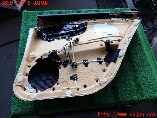 2UPJ-9235971324]ベンツ S350(221057)(W221)左後ドア内張り 中古_5