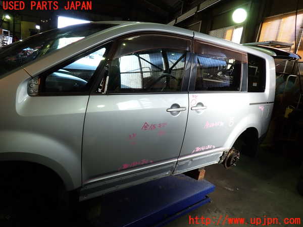 1UPJ-9235981260]デリカD：5(CV5W)左前ドア 中古(43R-00033 M2H3)_3