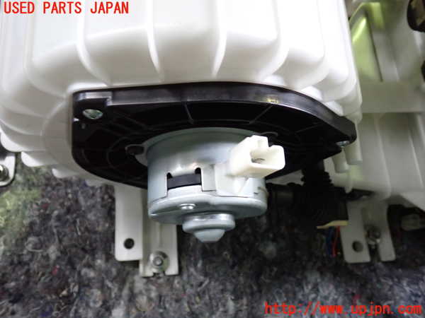 1UPJ-9235986081]デリカD：5(CV5W)エバポレーター1 中古_4