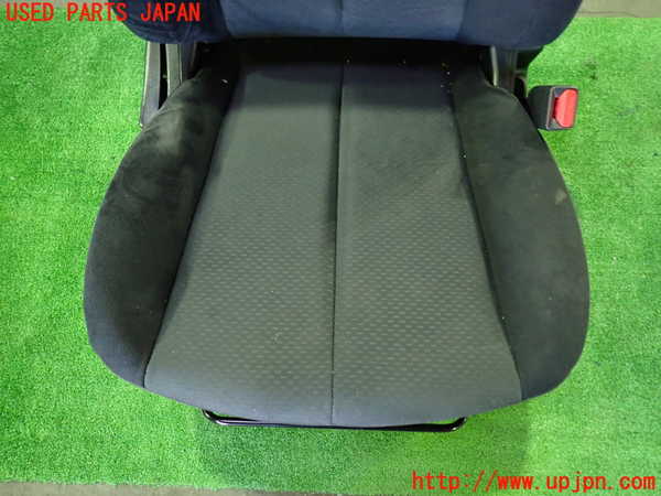 1UPJ-9235987035]デリカD：5(CV5W)運転席シート 中古_4