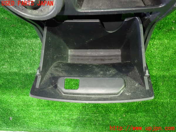 1UPJ-9235987549]デリカD：5(CV5W)コンソール 中古_2