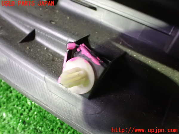 1UPJ-9235981234]デリカD：5(CV5W)右前ドア内張り 中古_4