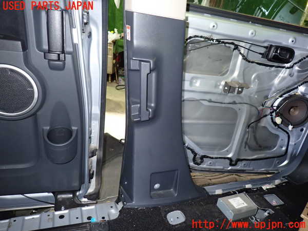 1UPJ-9235987670]デリカD：5(CV5W)左センターピラートリム 中古_3