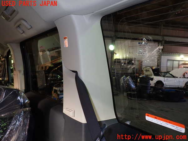 1UPJ-9235987675]デリカD：5(CV5W)右リアピラートリム 中古_2