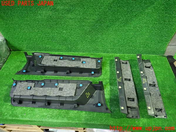 1UPJ-9235987740]デリカD：5(CV5W)スカッフプレート 中古_4