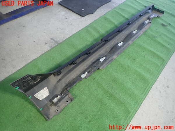 1UPJ-9235991392]ボルボ・V40 クロスカントリー(MB420XC)左サイドステップ 中古_3