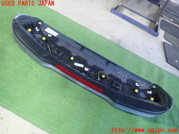 1UPJ-9235991520]ボルボ・V40 クロスカントリー(MB420XC)リアスポイラー 中古_3