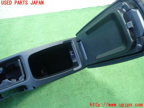 1UPJ-9235997540]ボルボ・V40 クロスカントリー(MB420XC)センターコンソール 中古_5