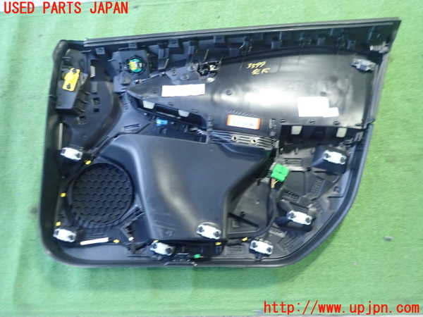 1UPJ-9235991264]ボルボ・V40 クロスカントリー(MB420XC)左前ドア内張り 中古_3