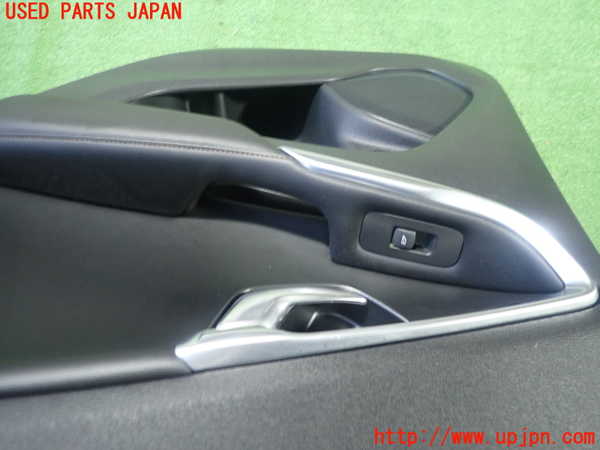 1UPJ-9235991294]ボルボ・V40 クロスカントリー(MB420XC)右後ドア内張り 中古_2