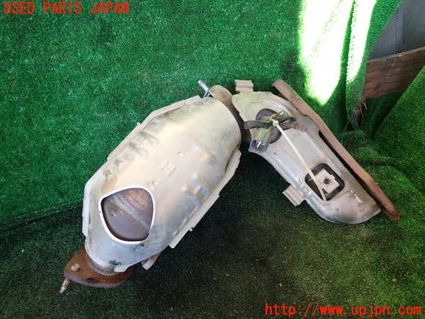 1UPJ-9236002042]レクサス・RX450h(GYL10W)エキマニ2 触媒 マニバーター 中古_2