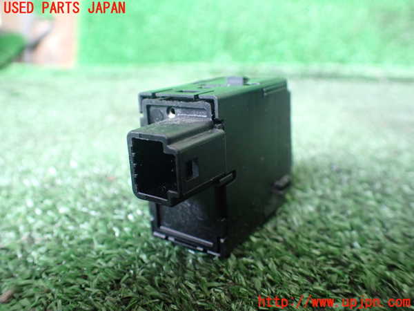 1UPJ-9236006310]レクサス・RX450h(GYL10W)スイッチ5 (給油口) 中古_2