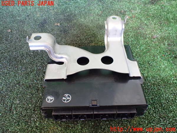 1UPJ-9236006125]レクサス・RX450h(GYL10W)ABSコンピューター 中古_3