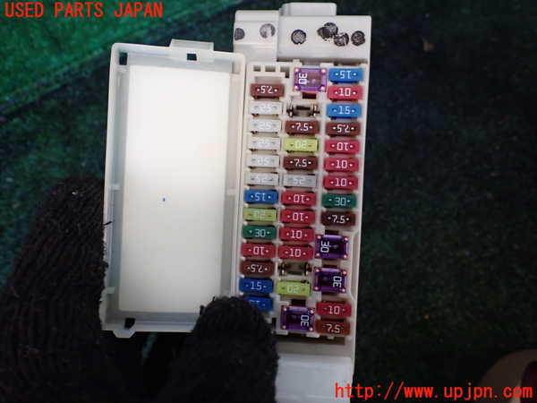 1UPJ-9236006741]レクサス・RX450h(GYL10W)ヒューズボックス1 中古_4