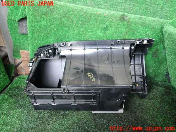 1UPJ-9236007516]レクサス・RX450h(GYL10W)グローブボックス1 中古_4