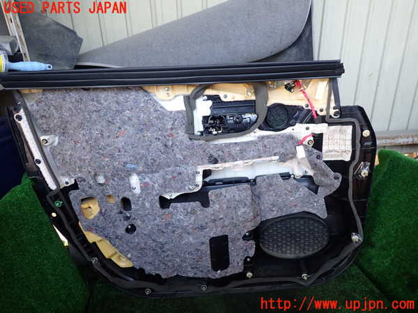 1UPJ-9236001234]レクサス・RX450h(GYL10W)右前ドア内張り 中古_4
