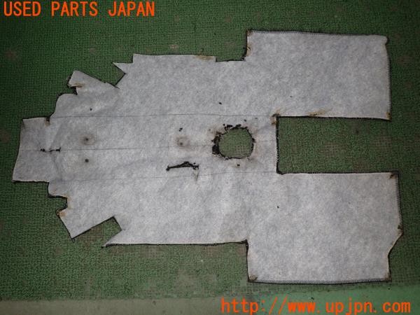 3UPJ=9236010628]ロードスター Sスペシャル(NA6CE)後期 社外 フロアカーペット マット センターコンソールレス仕様 ワンオフ? 中古_5