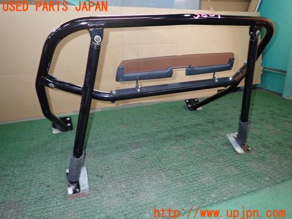 3UPJ=9236010715]ロードスター Sスペシャル(NA6CE)後期 OKUYAMA? オクヤマ? ロールバー 4点式 社外 ウインドディフレクター付き 中古_3