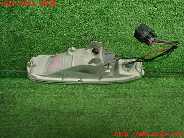 1UPJ-9236011150]ロードスター(NA6CE)右コーナーランプ 中古_3