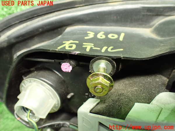 1UPJ-9236011530]ロードスター(NA6CE)右テールランプ 中古_3