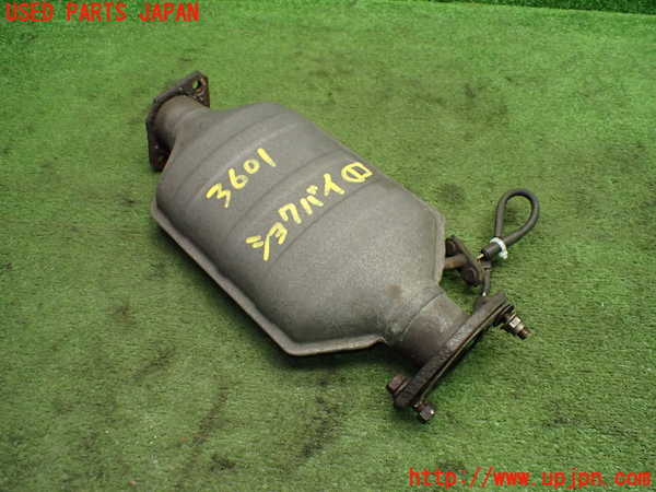 1UPJ-9236012661]ロードスター(NA6CE)触媒1 中古_2