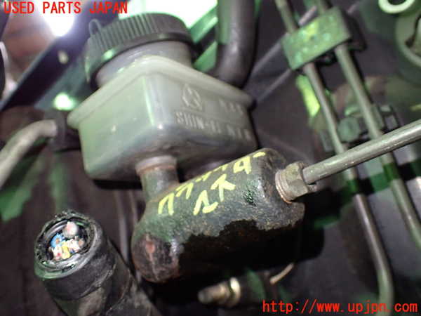 1UPJ-9236013310]ロードスター(NA6CE)クラッチマスター 中古_3