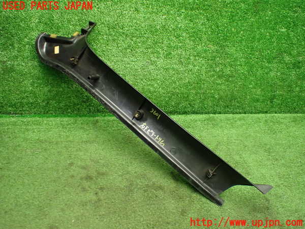 1UPJ-9236017655]ロードスター(NA6CE)右フロントピラートリム 中古_4