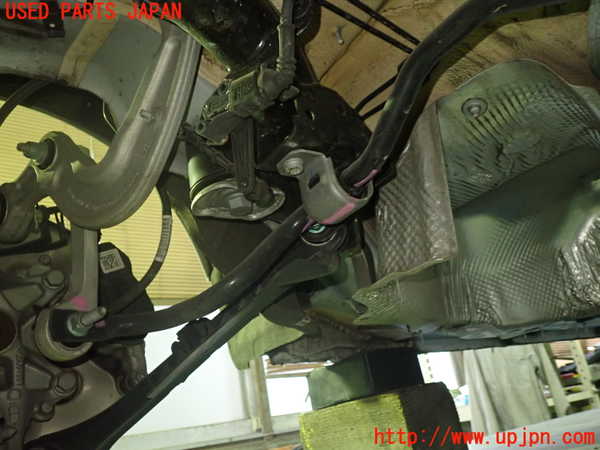 1UPJ-9236025445]アウディ・A5 スポーツバック(F5CVKL)リアスタビライザー 中古_2