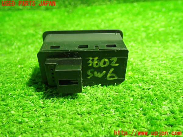 1UPJ-9236026311]アウディ・A5 スポーツバック(F5CVKL)スイッチ6 (トランク、キーロック) 中古_2