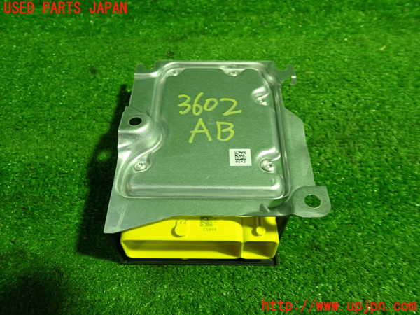 1UPJ-9236026145]アウディ・A5 スポーツバック(F5CVKL)エアバッグコンピューター 中古_3