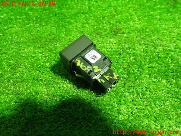 1UPJ-9236026290]アウディ・A5 スポーツバック(F5CVKL)ハザードスイッチ 中古_2