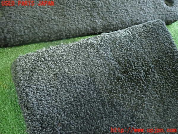 1UPJ-9236027800]アウディ・A5 スポーツバック(F5CVKL)フロアマット 中古_2