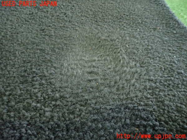 1UPJ-9236027800]アウディ・A5 スポーツバック(F5CVKL)フロアマット 中古_3