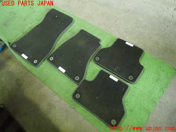 1UPJ-9236027800]アウディ・A5 スポーツバック(F5CVKL)フロアマット 中古_4