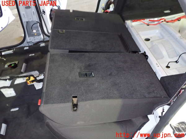 1UPJ-9236027385]アウディ・A5 スポーツバック(F5CVKL)リアシート 中古_4