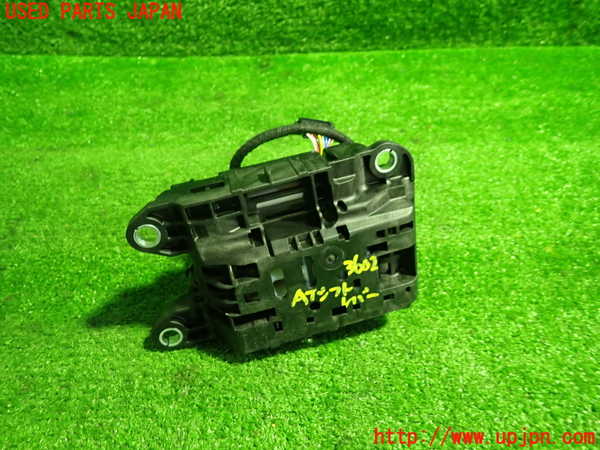 1UPJ-9236027555]アウディ・A5 スポーツバック(F5CVKL)ATシフトレバー 中古_4