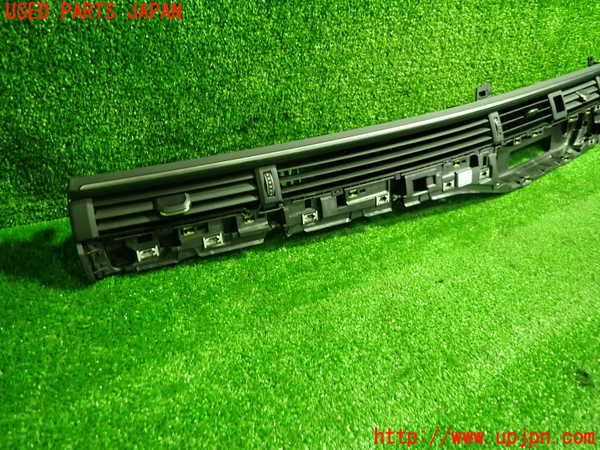 1UPJ-9236027527]アウディ・A5 スポーツバック(F5CVKL)エアコン吹き出し口2 中古_2