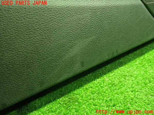 1UPJ-9236021264]アウディ・A5 スポーツバック(F5CVKL)左前ドア内張り 中古_3