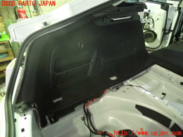1UPJ-9236027680]アウディ・A5 スポーツバック(F5CVKL)左リアピラートリム 中古_2